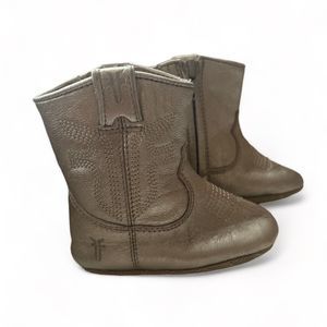Frye Baby booties sz 2